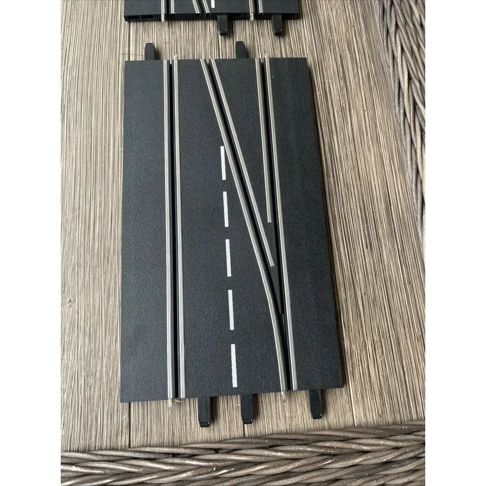 CARRERA 30343 DIGITAL 132 LANE CHANGE LEFT TRACK USED 1/24 - 1/32 SLOT CAR TRACK